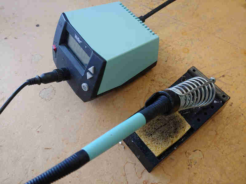 variable temperature soldering iron